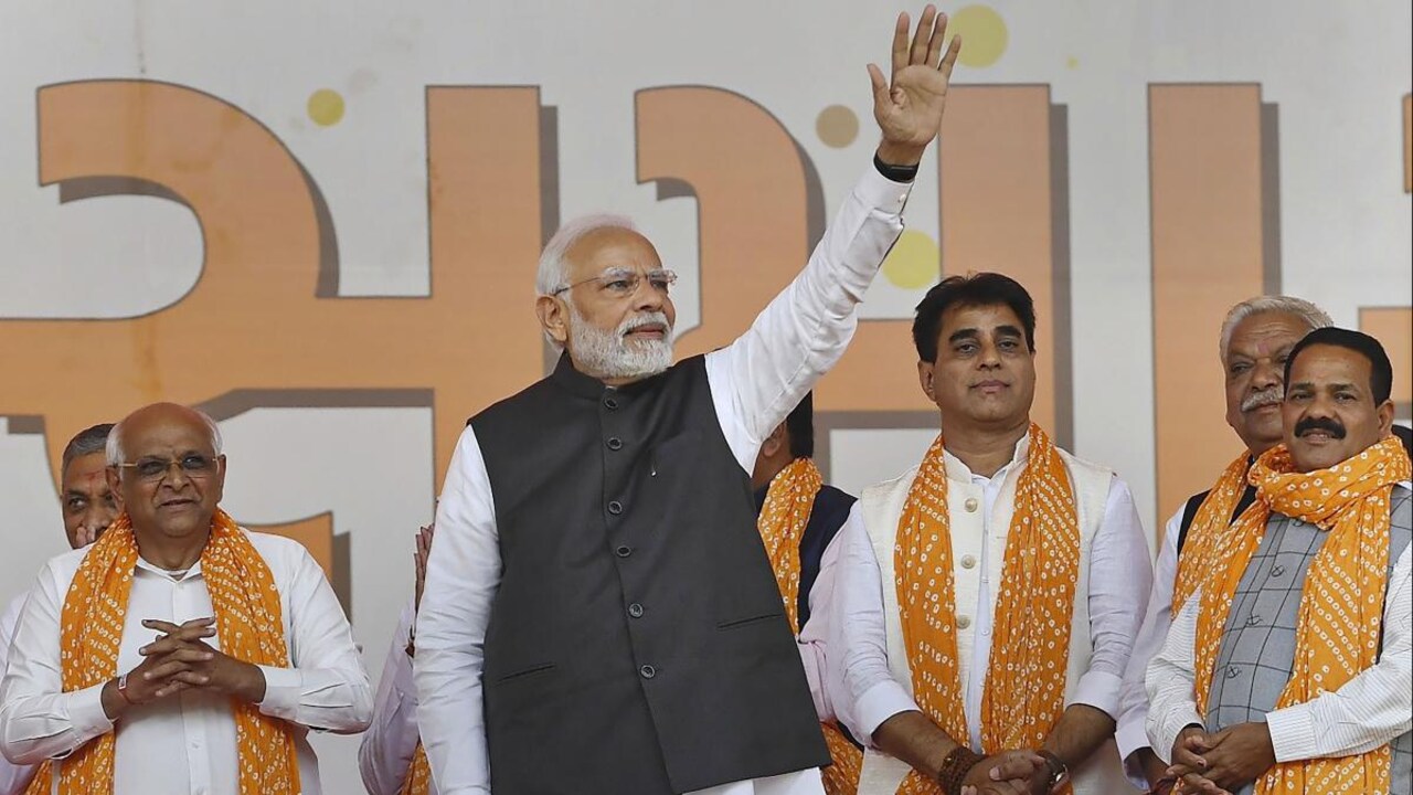 pm_modi_gujarat_cabinet-sixteen_nine.jpg