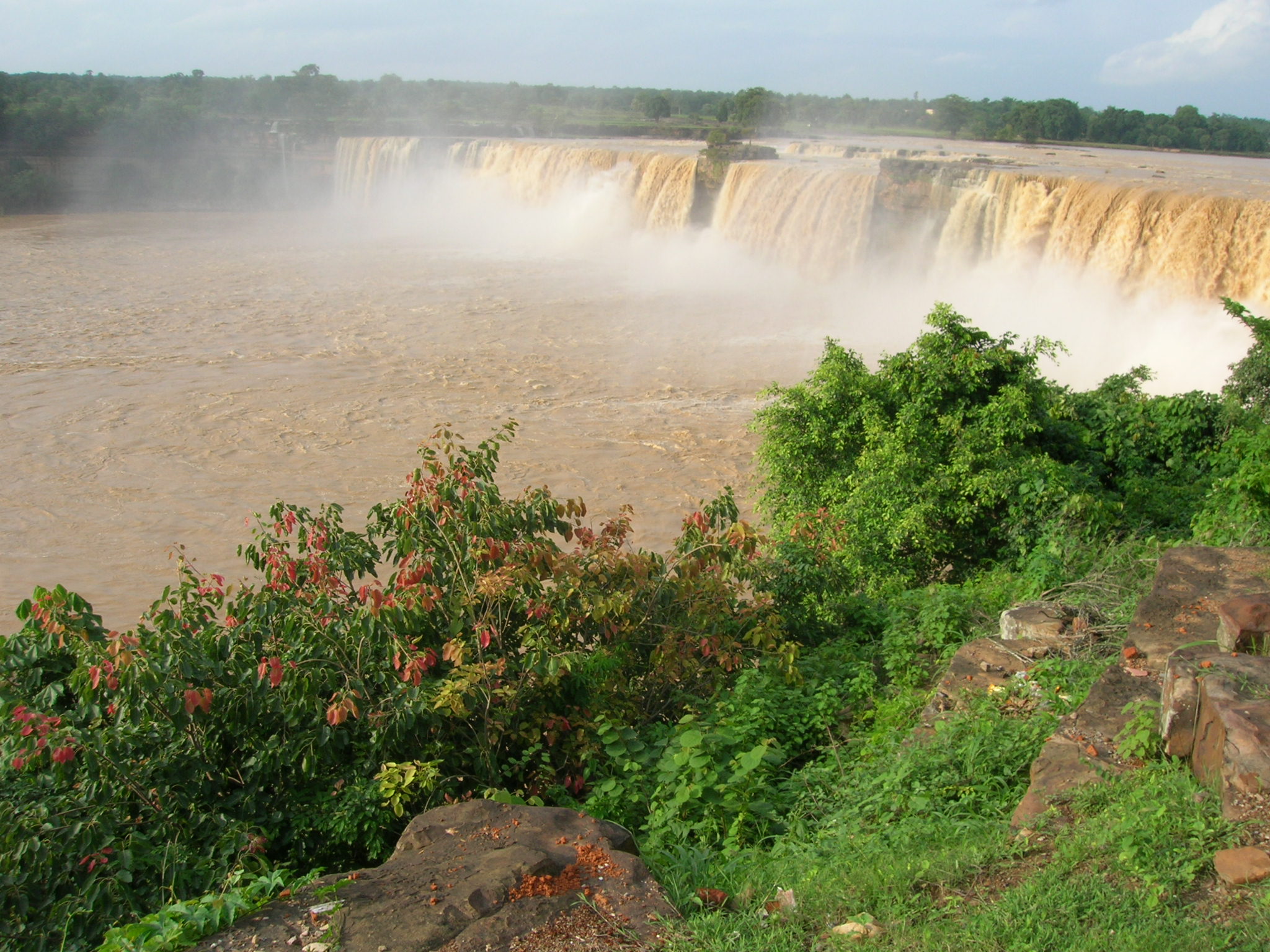 Chitrakot_waterfalls.jpg