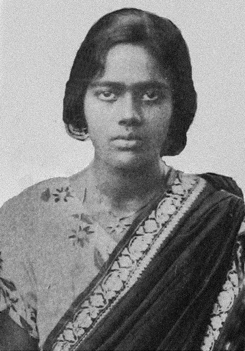 Original_Archived_photo_of_Pritilata_Waddedar.jpg